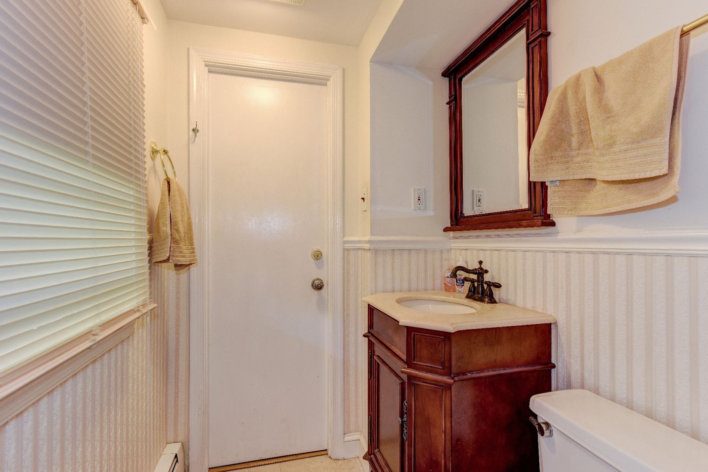 Men's house, Lansdale, PA — photo 13 of 14